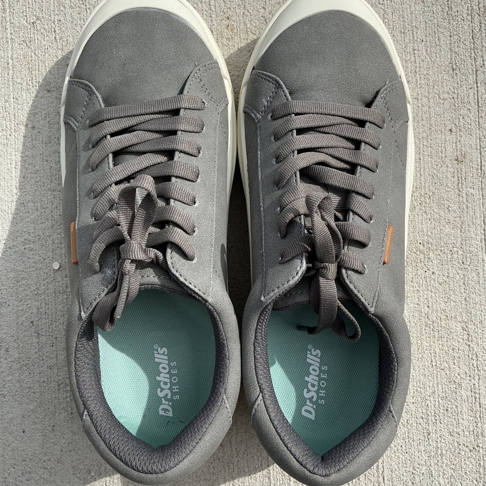 Dr Scholls Time Off Platform Sneakers Womens 8W Grey Faux Suede NWOB - Picture 8 of 9